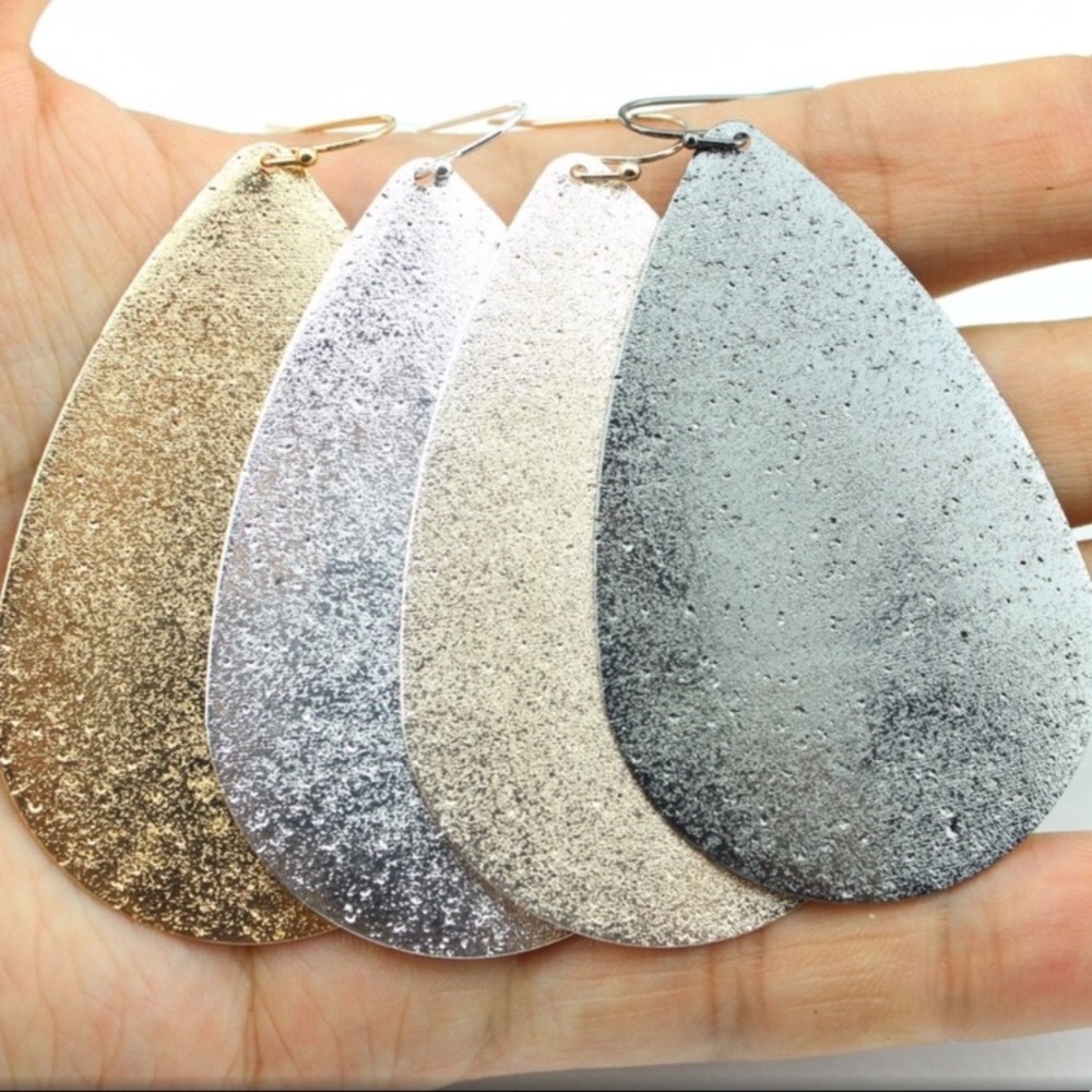 Metal Teardrop Earrings